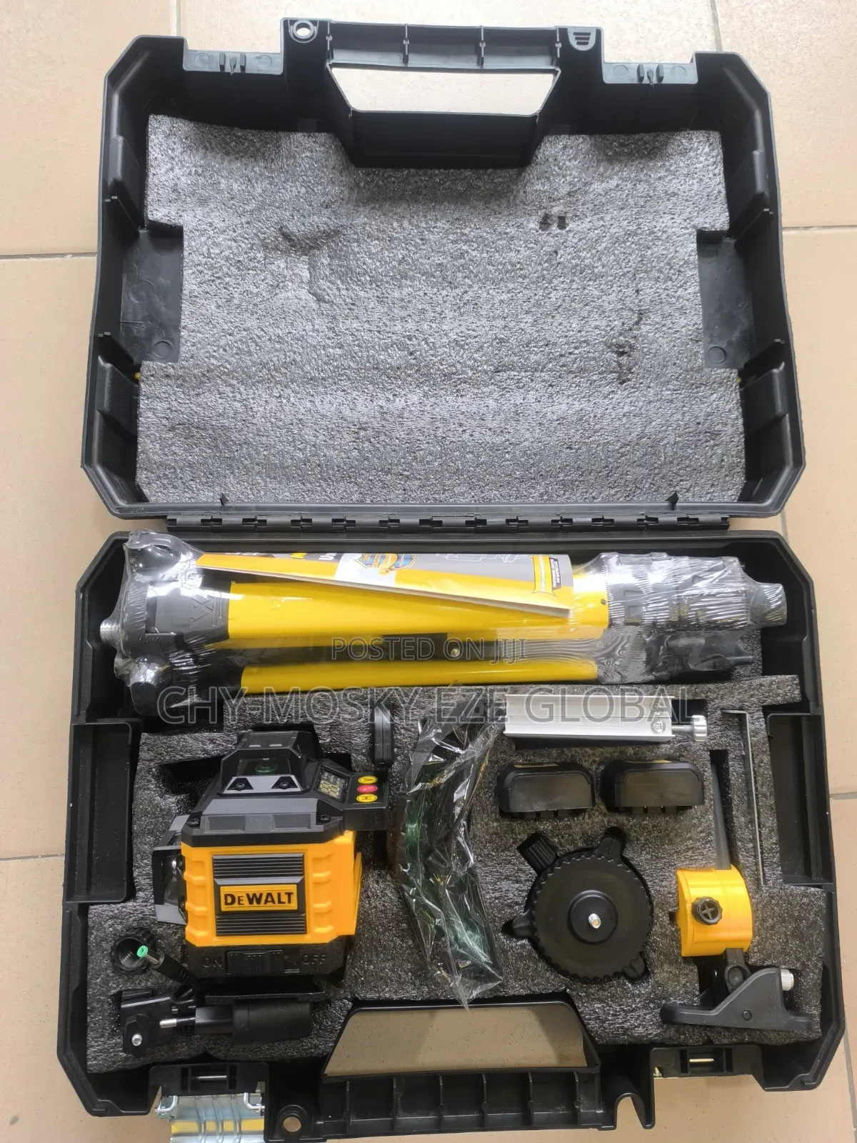 Laser Level Meter (DeWalt)