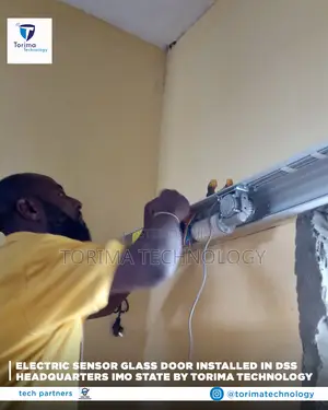 Automatic Sensor Door Installation