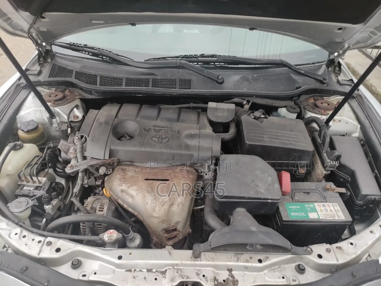 Toyota Camry 2011 Silver