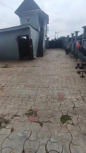 4bdrm Block of Flats in Abule Egba for sale