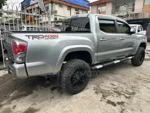 Toyota Tacoma TRD Sport 2017 Silver