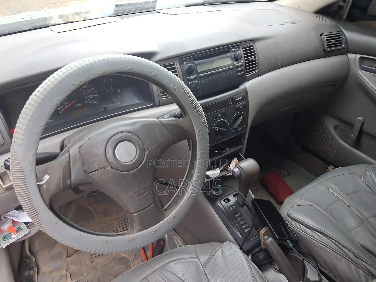 Toyota Corolla 2004 Gray