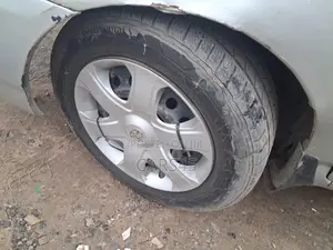 Toyota Corolla 2004 Gray