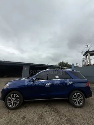 Mercedes-Benz GLE-Class GLE 350 2017 Blue
