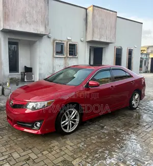 Toyota Camry SE V6 4dr Sedan (3.5L 6cyl 6A) 2012 Red