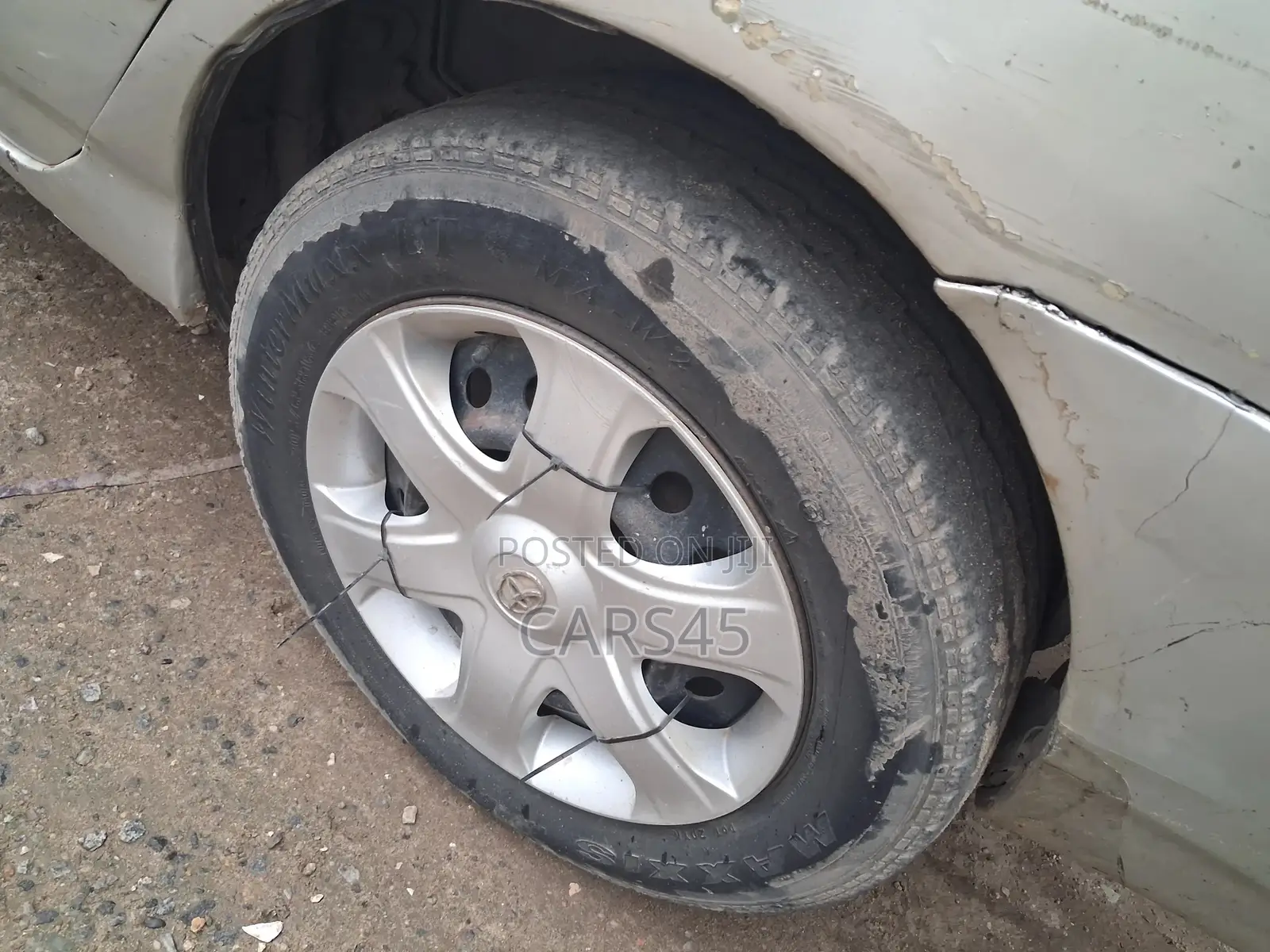 Toyota Corolla 2004 Gray