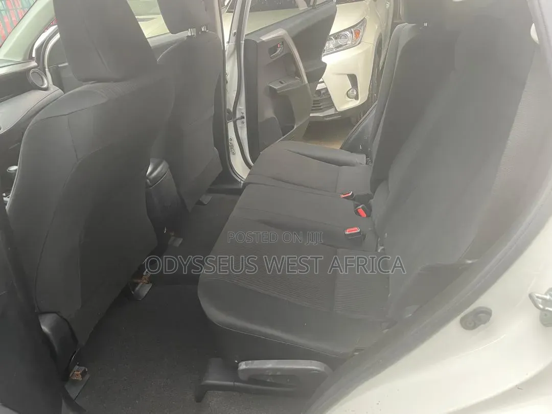 Toyota RAV4 2016 White