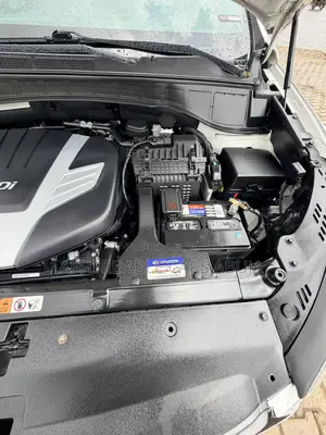 Hyundai Santa Fe 2017 White
