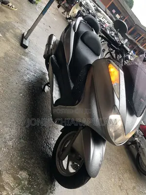 Yamaha Majesty 2010 Silver