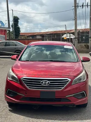 Hyundai Sonata Base Sedan FWD (2.4L 4cyl 6A) 2017 Burgundy