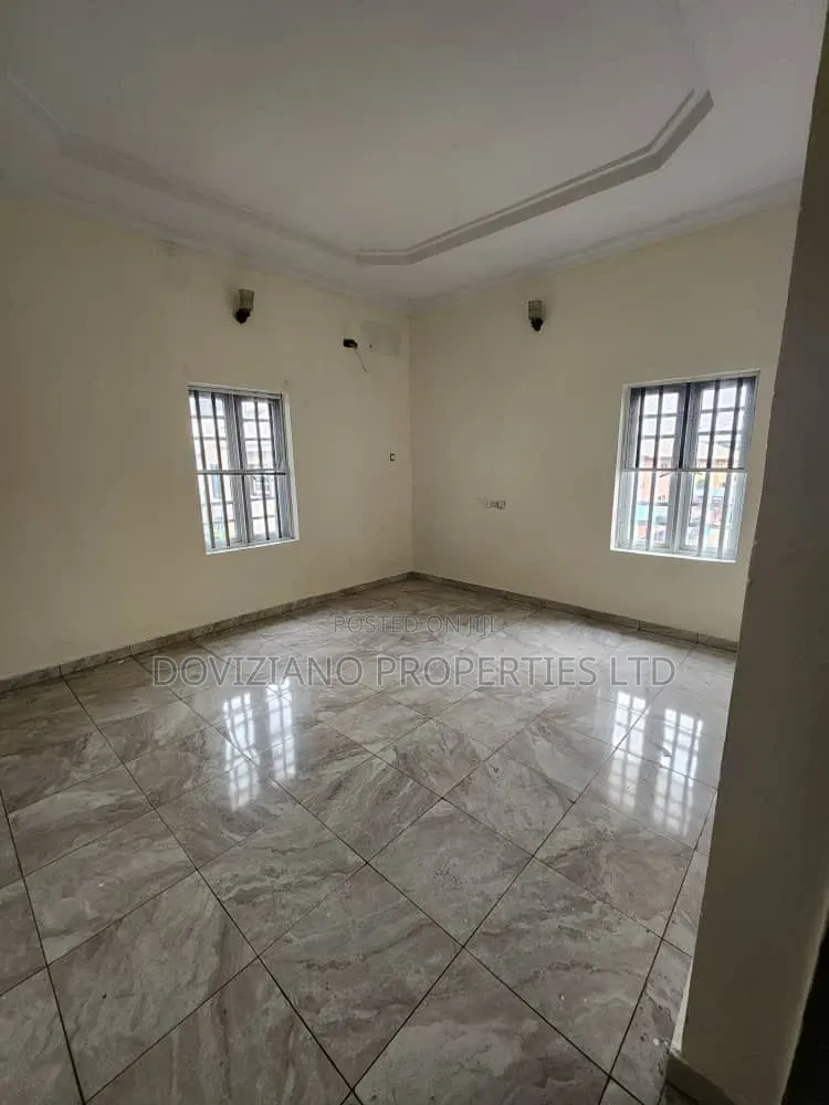 5bdrm Duplex in Ikeja GRA for rent