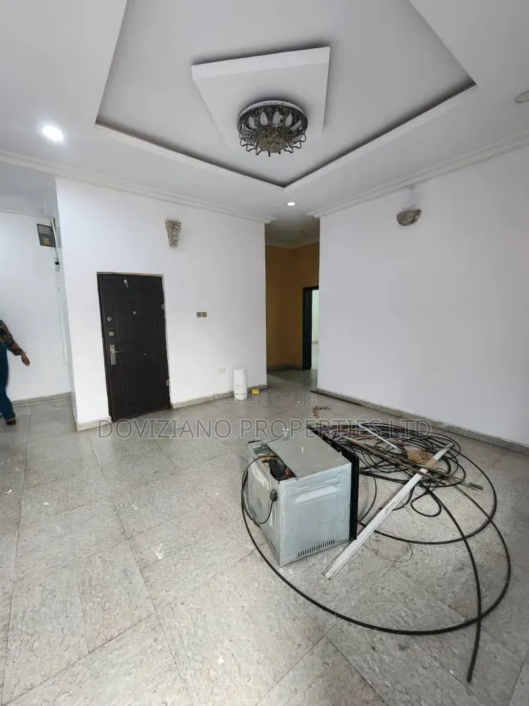5bdrm Duplex in Ikeja GRA for rent