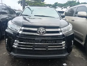 Toyota Highlander 2016 Black