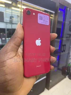 Apple iPhone SE (2022) 128 GB Red