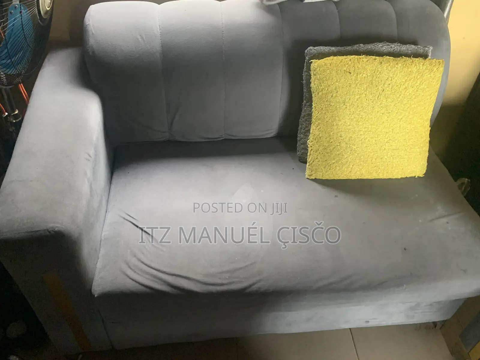 6 Seaters Comfortable Sofa
