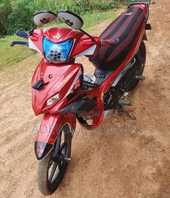 TVS Neo NX 2025 Red
