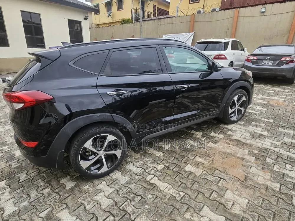 Hyundai Tucson 2016 Black
