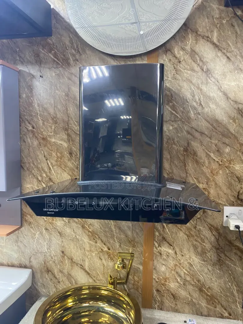 Wall-Mounted Kitchen Range Hood Extractor - Black Glass