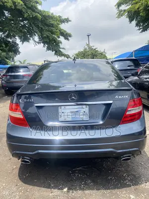 Mercedes-Benz C300 2015 Gray