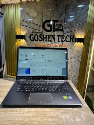 Laptop Lenovo Yoga 710 8GB Intel Core i5 SSD 256GB