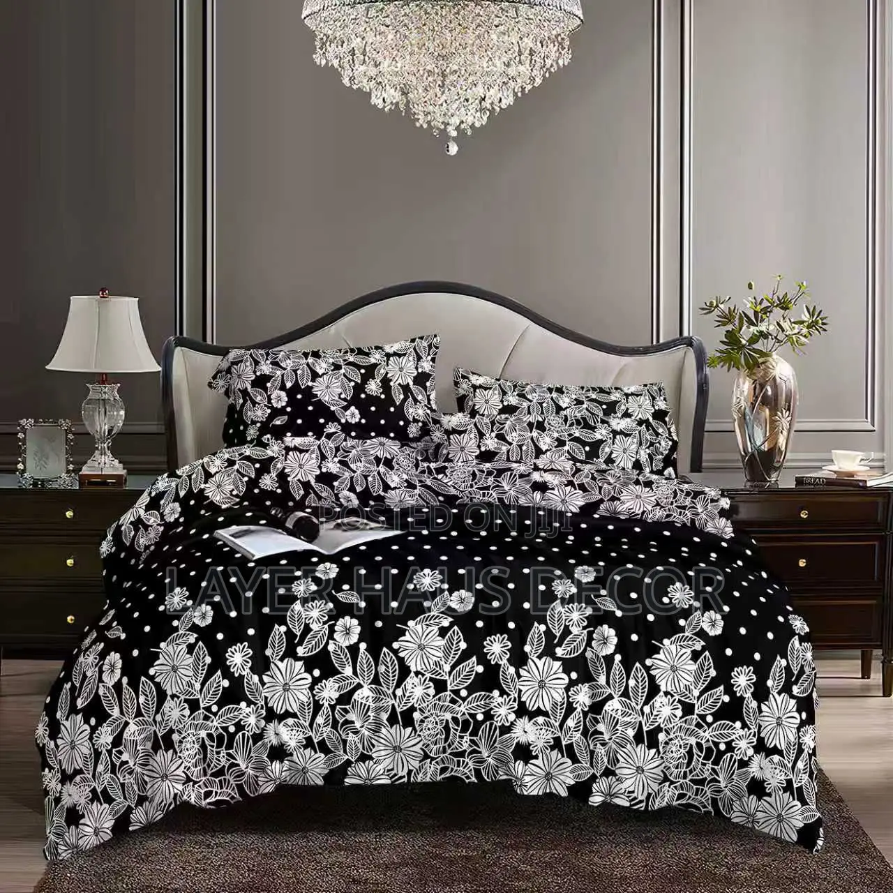 Patterned Bedsheet With Pillowcases