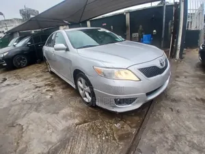 Toyota Camry 2010 Silver