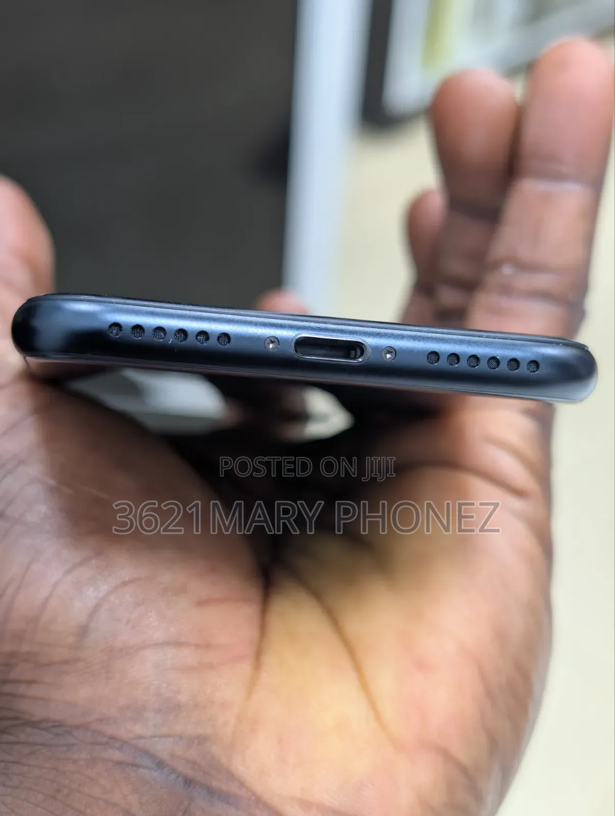 Apple iPhone SE (2022) 64 GB Black