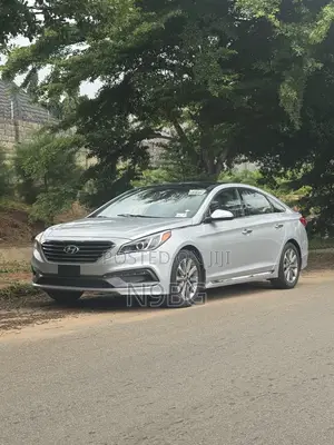 Hyundai Sonata Sport 2.0T Sedan FWD (2.0L 4cyl 6A) 2016 Silver