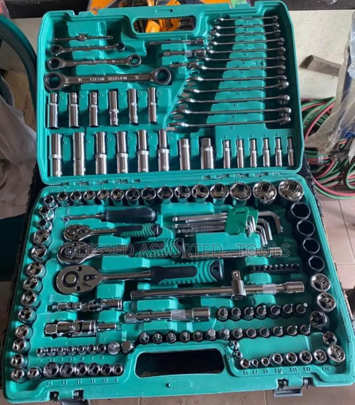 Complete Socket Tools Set