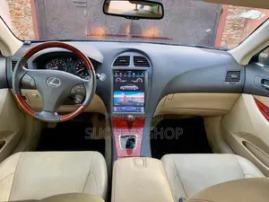 Lexus ES 350 Tesla Screen With Reverse Camera