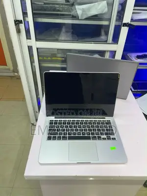 Laptop Apple MacBook Pro 2015 8GB Intel Core i5 SSD 256GB