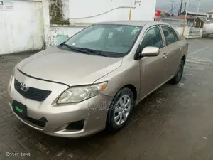 Toyota Corolla 2010 Gold