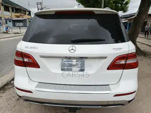 Mercedes-Benz M Class 2013 White