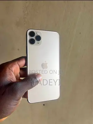 New Apple iPhone 11 Pro Max 256 GB White