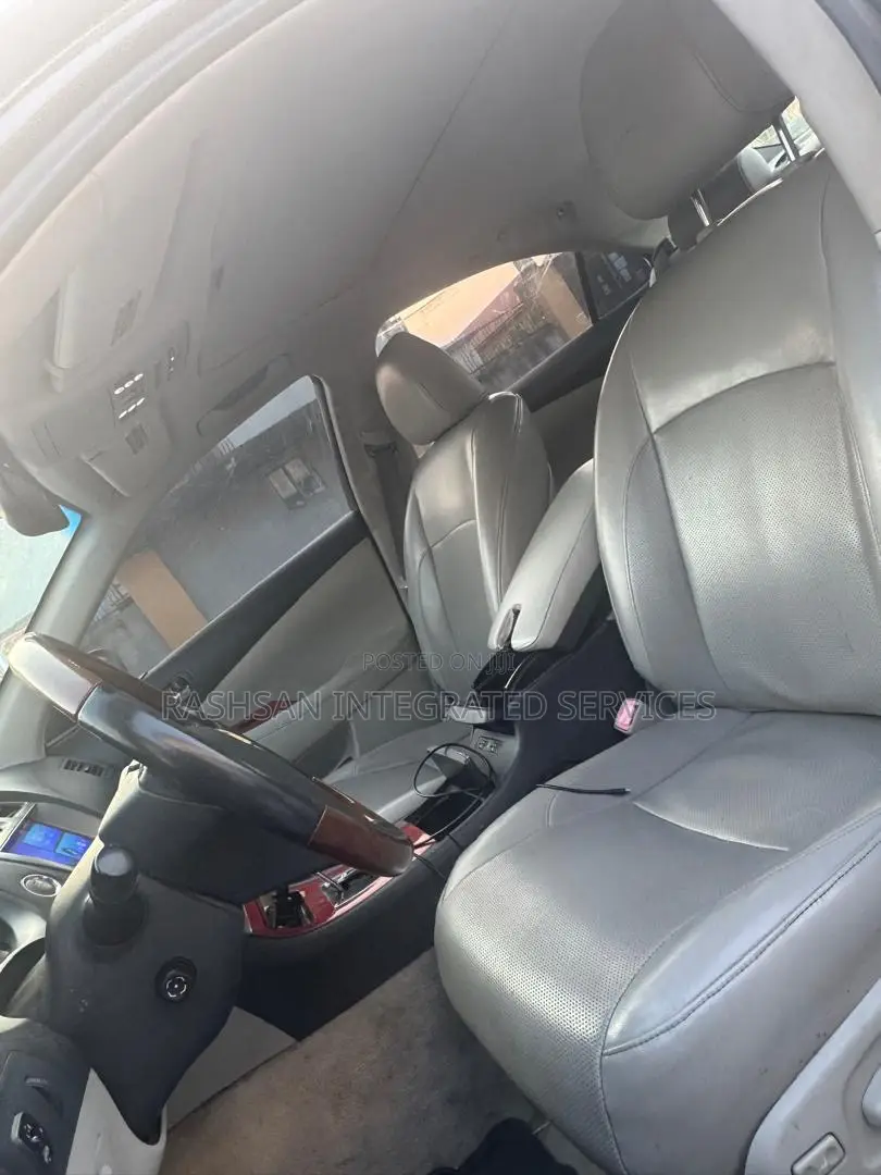 Lexus ES 350 2010 Gray