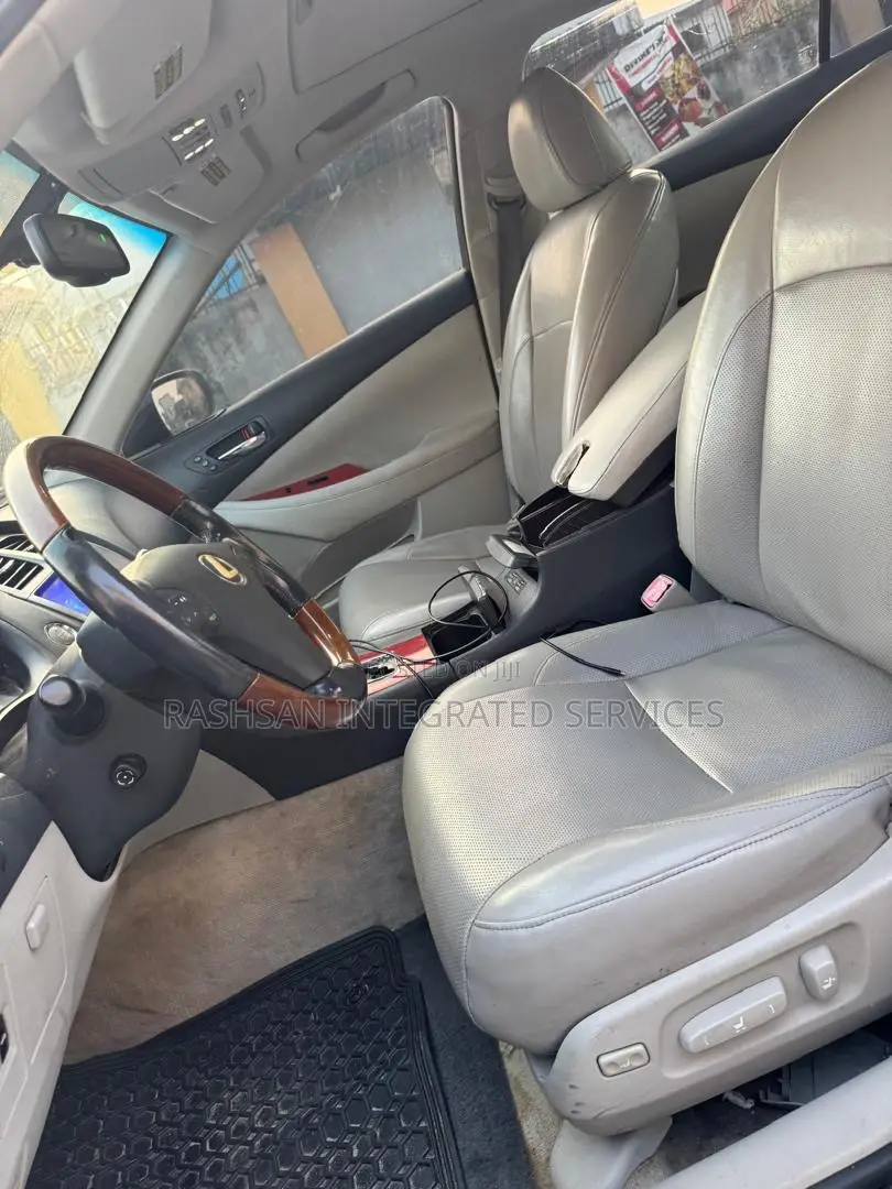 Lexus ES 350 2010 Gray