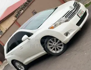 Toyota Venza 2010 White