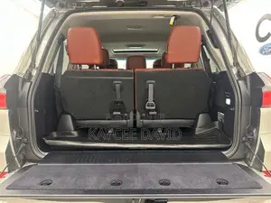 Lexus LX 570 (5 seats) AWD 2017 Silver