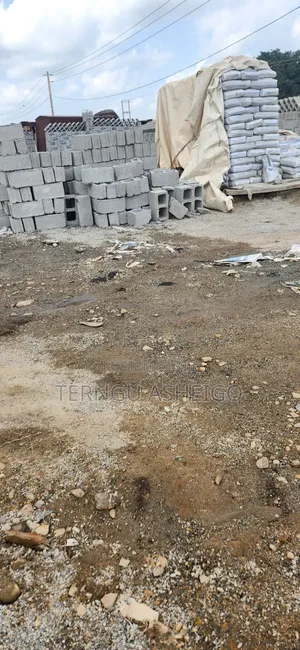We Distributor and Blocks