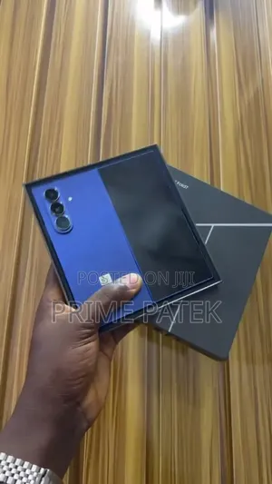 New Samsung Z 16 GB Blue