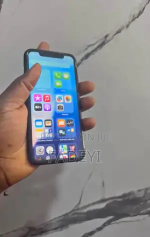 New Apple iPhone XR 128 GB Black