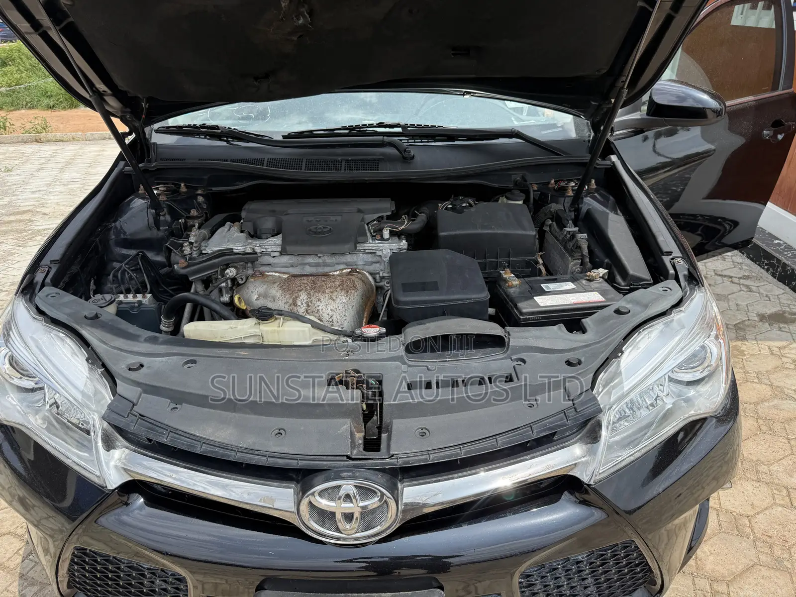 Toyota Camry 2016 Black