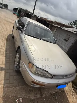 Toyota Camry Automatic 1999 Silver
