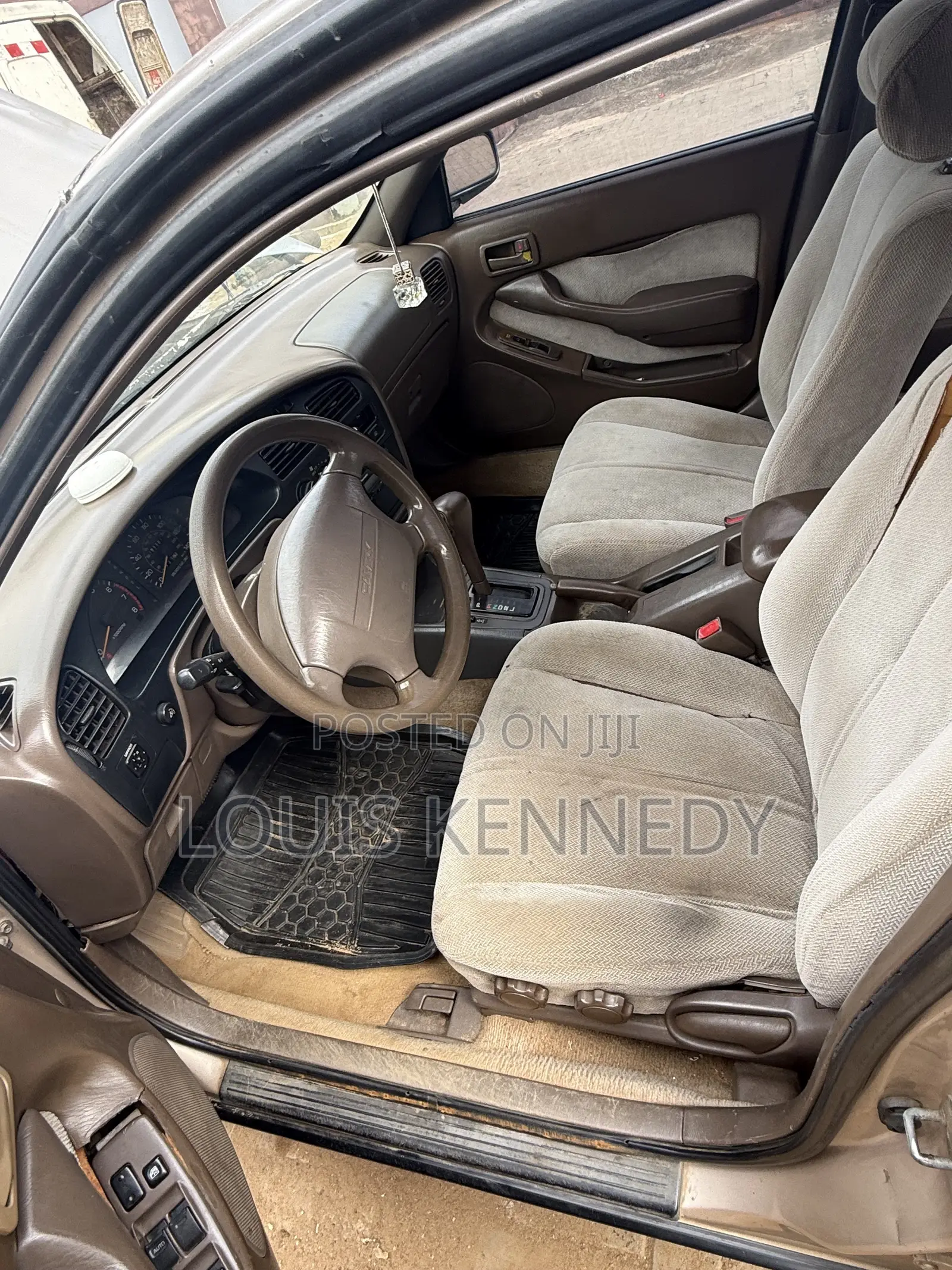 Toyota Camry Automatic 1999 Silver