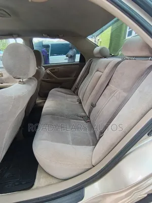Toyota Camry Automatic 1999 Gold