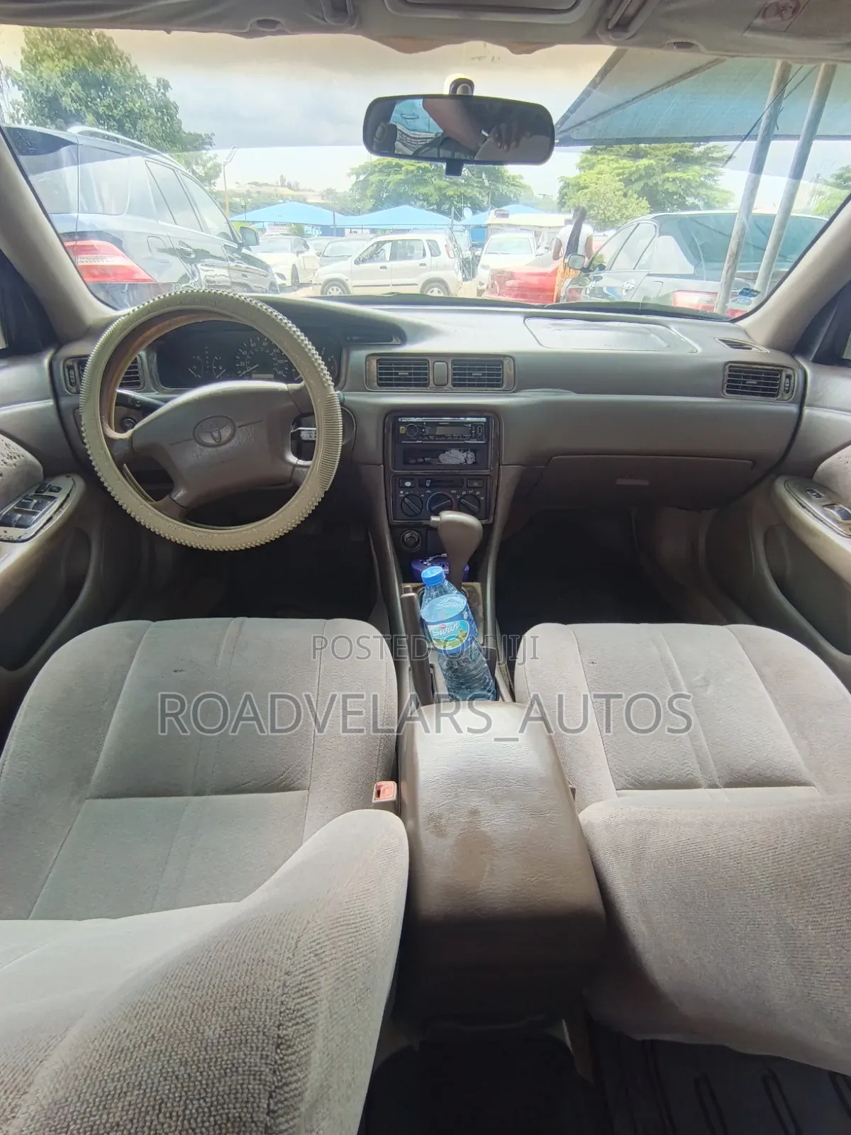 Toyota Camry Automatic 1999 Gold