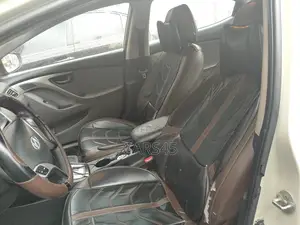 Hyundai Elantra 2012 Beige