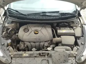 Hyundai Elantra 2012 Beige