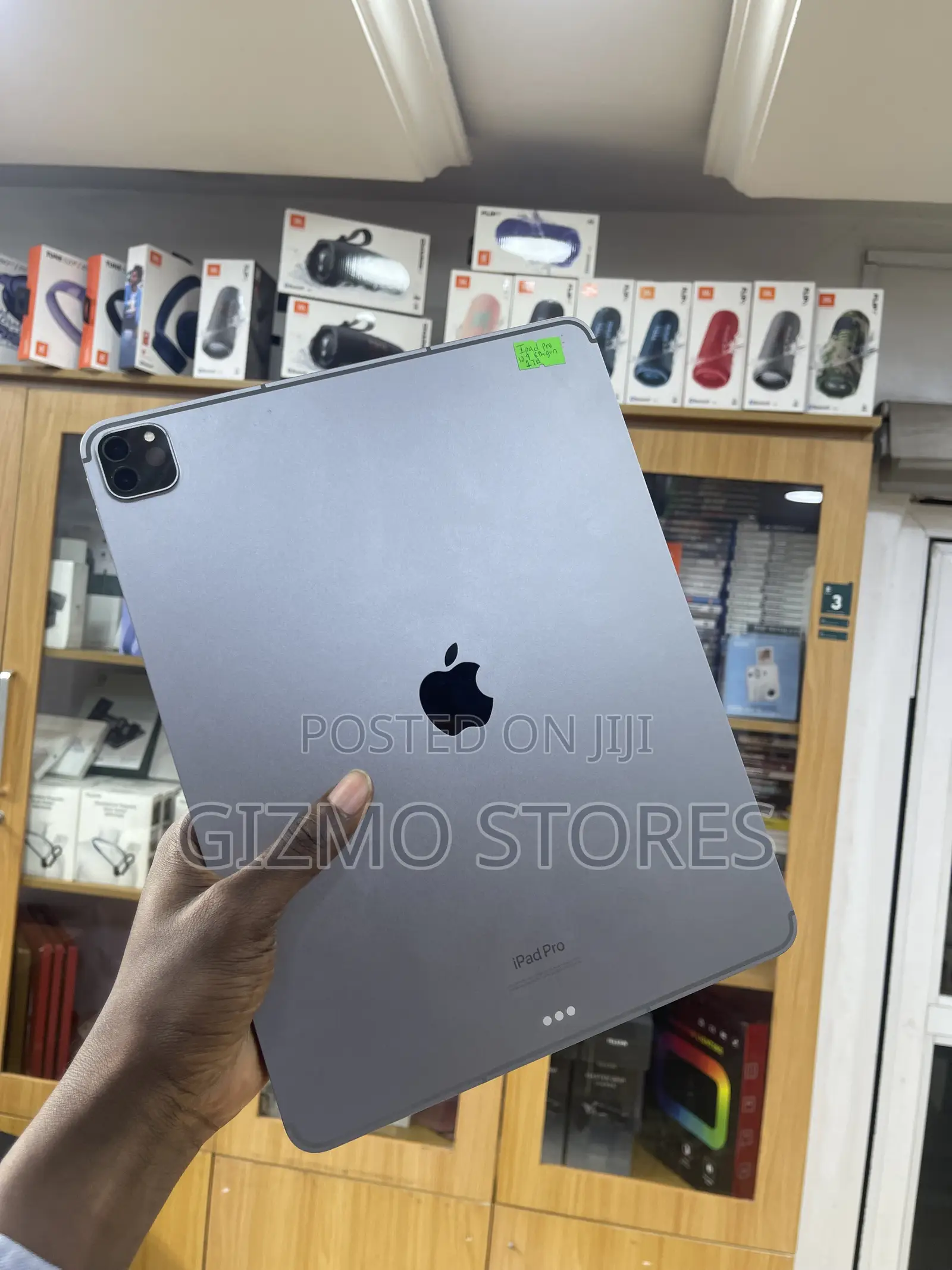 Apple iPad Pro 12.9 (2022) 1 TB Gray