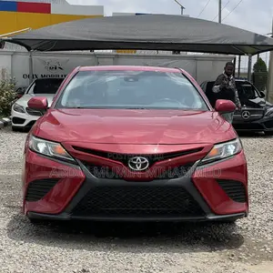 Toyota Camry 2019 Red